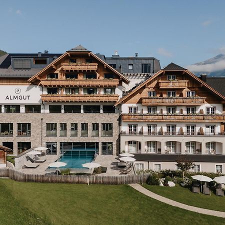 Almgut - Mountain Wellness Hotel Занкт-Марґаретен-ім-Лунґау Екстер'єр фото