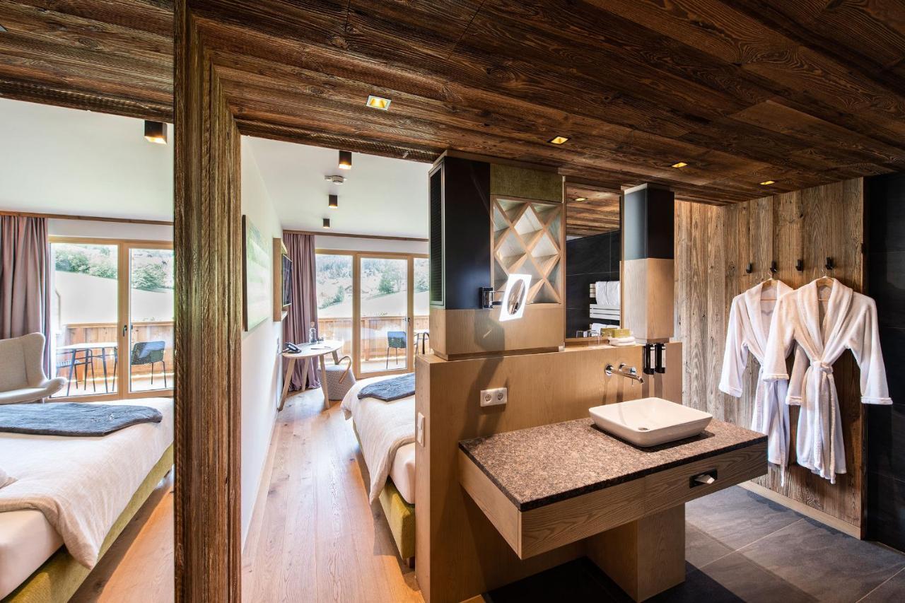 Almgut - Mountain Wellness Hotel Занкт-Марґаретен-ім-Лунґау Екстер'єр фото