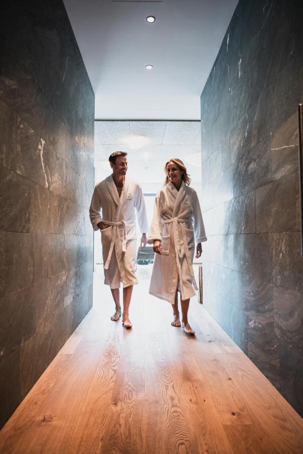 Almgut - Mountain Wellness Hotel Занкт-Марґаретен-ім-Лунґау Екстер'єр фото